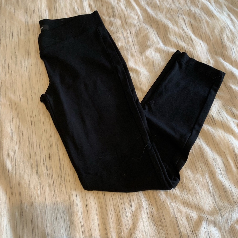 Active USA Skinny Pointe pants. NWOT.